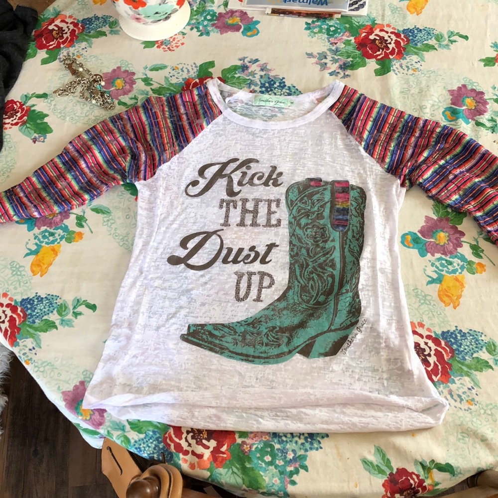 cute shirt With a free Justin’s boots necklace